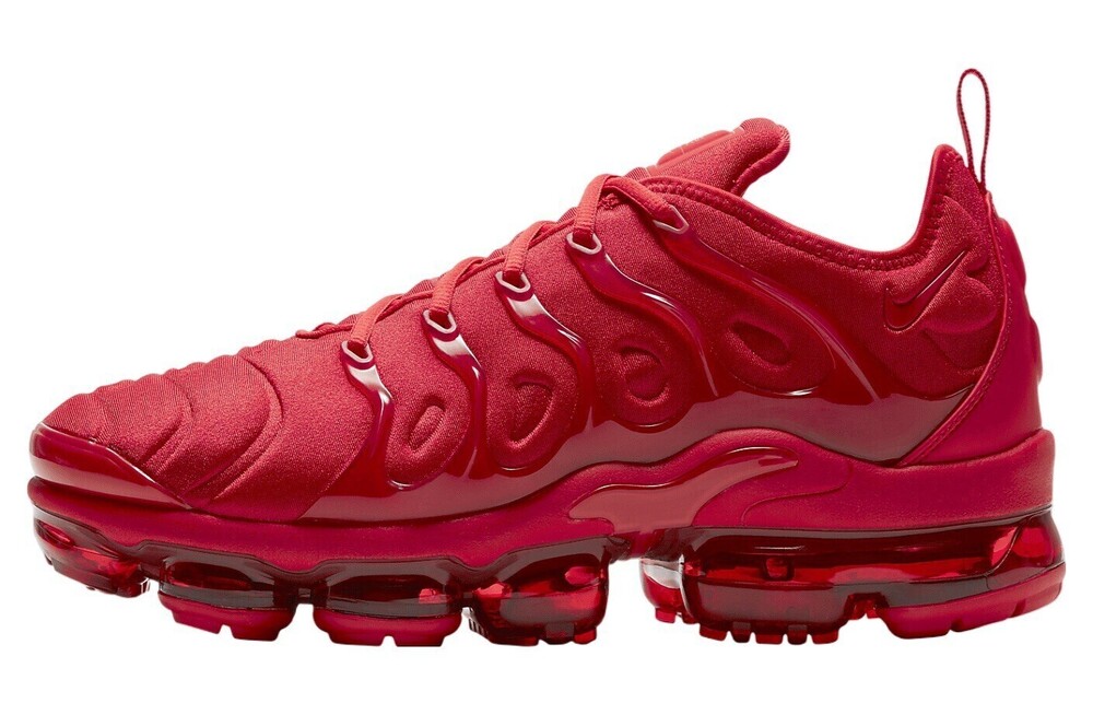 Size 11.5 Nike Air VaporMax Plus "Triple Red" Shoes CW6973-600 Men's